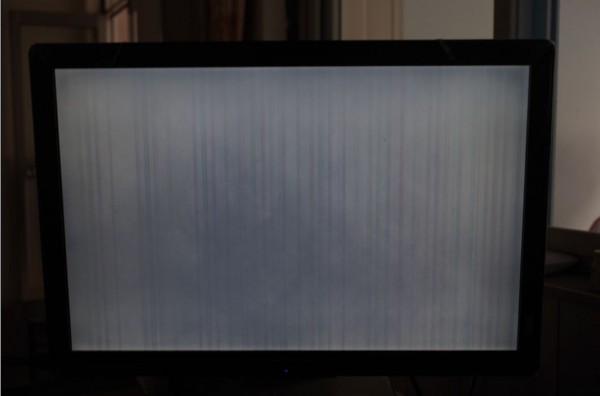 液晶電視玻璃為什么會(huì)短路
