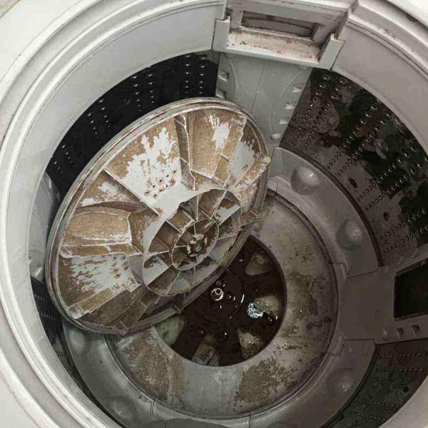 全自動洗衣機不脫水的原因是什么