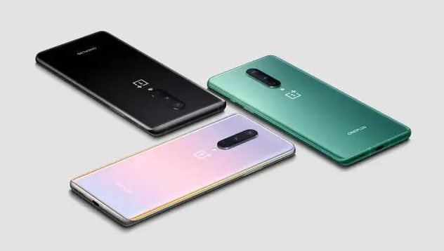 一加8系列正式發布，售價3999元起，屏幕依舊是亮點！