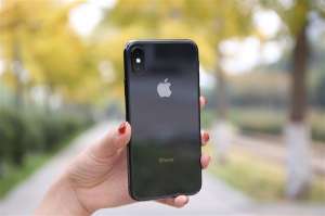 iPhone手機屏幕維修需要多少錢？